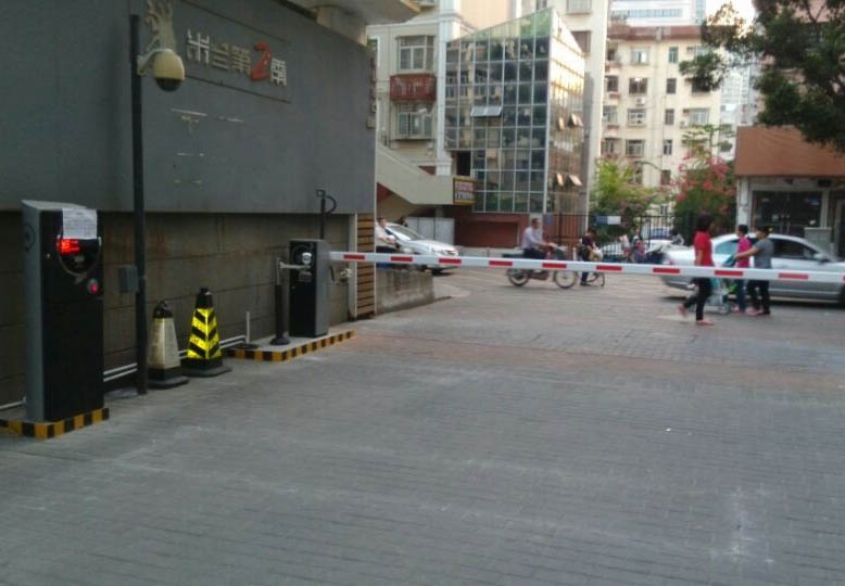 智能<a href='http://stv1111.org.cn/Product/Parking/License/' target='_blank'>車牌識別</a>系統(tǒng)為人們創(chuàng)造良好的停車環(huán)境，助力智慧城市的發(fā)展